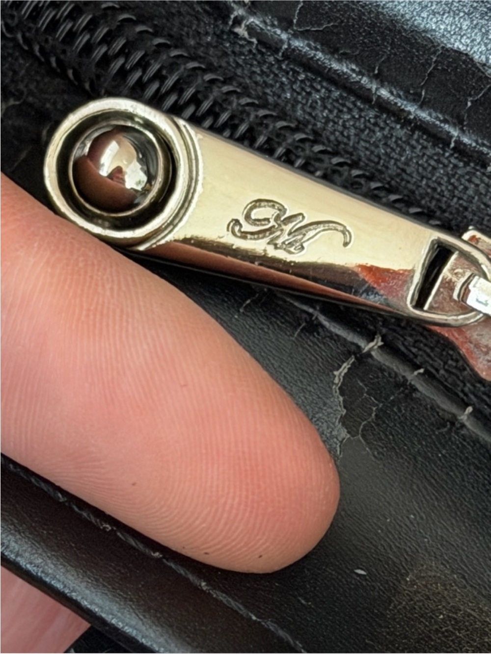 Burberry vibe Plaid Small Tote Bag in Beige and Black - Picture 4 of 4